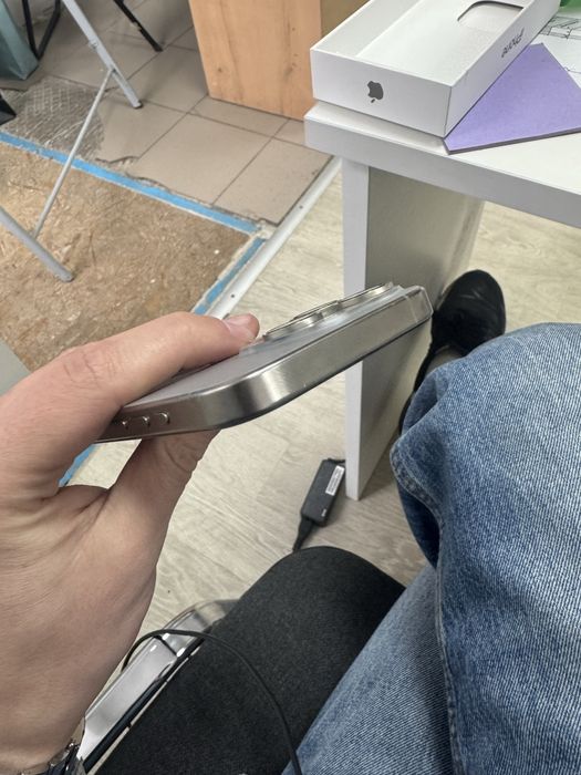 Iphone 15 pro, 512, e-sim