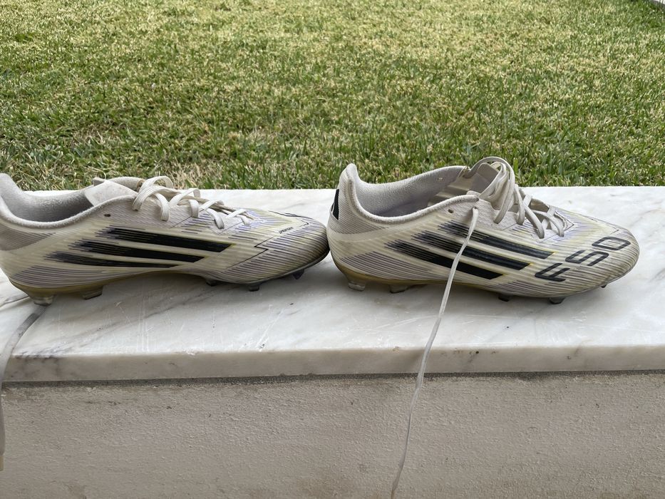 Chuteiras Adidas F50 42