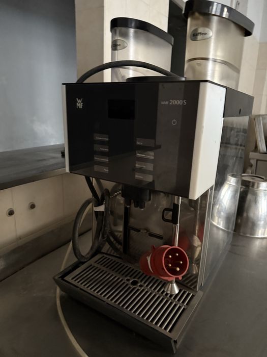 Кавомашина професійна WMF 2000 S
