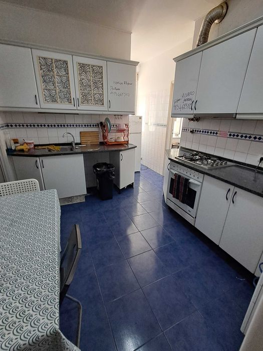Quarto de CASAL. CentroLISBOA. Entrada imediata.