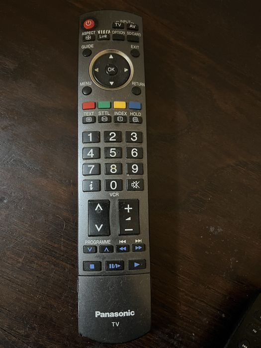 televisor de plasma Panasonic VIERA, modelo TH-50PZ800E com comando