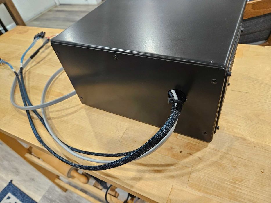 8-Trays HDD Enclosure SATA/SAS (корпус на 8 дисків)