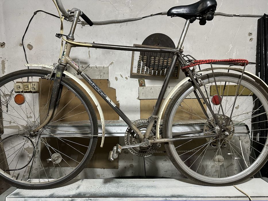 Велосипед спортивний «Турист» . Має  10  швидкостей, в робочому,  стан