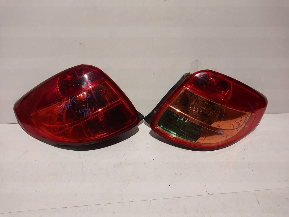 Suzuki sx 4 sx4 prawa lewa lampa tył tylna wkład lampy żarówek