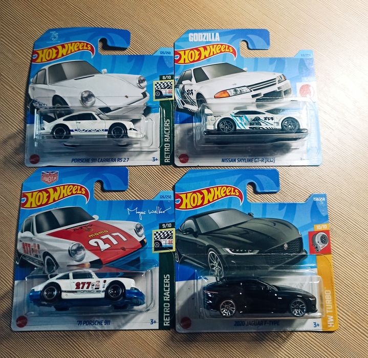 Hot wheels Porsche, skyline, jaguar, bmw, Ducati, volvo, max steel