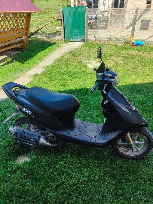 Продам скутер Сузукі