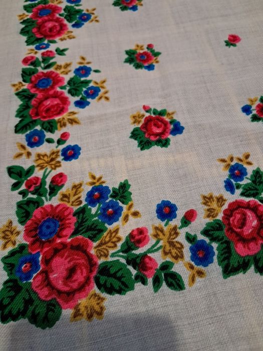 Хустка шерстяна жіноча