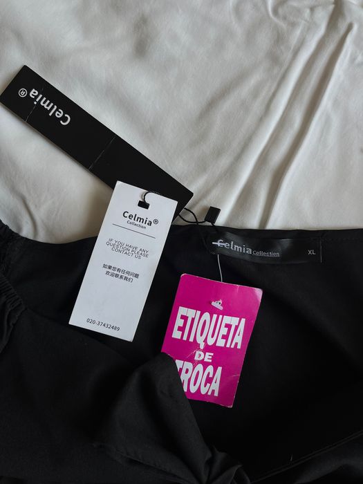 Top preto Celmia com laço frontal – novo com etiqueta (XL)