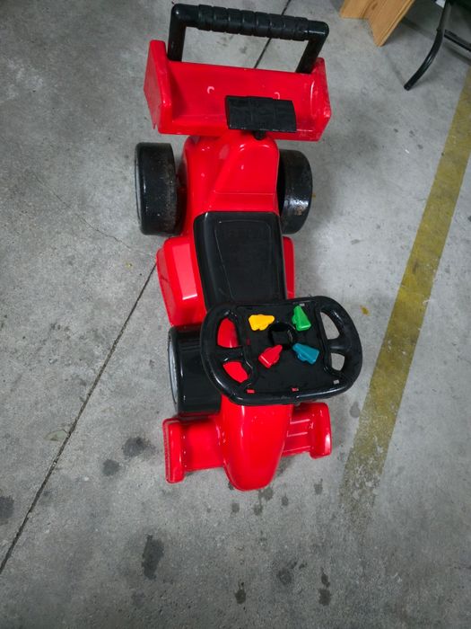 Carro de plástico feber da ferrari