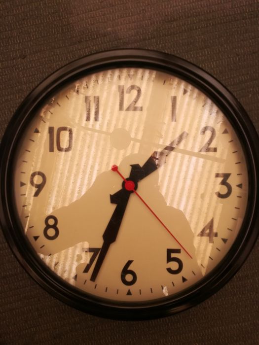 Relógio em metal — 35cm — novo