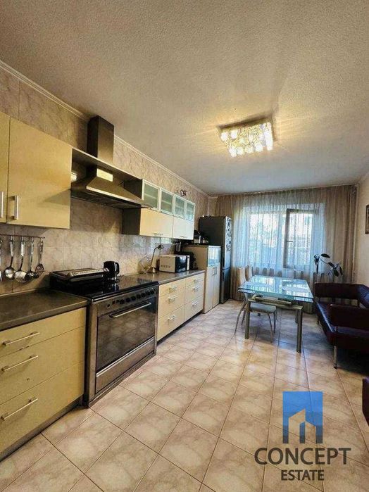 Продам просторный дом в Кристальном. Спа, бассейн. Новоалександровка!