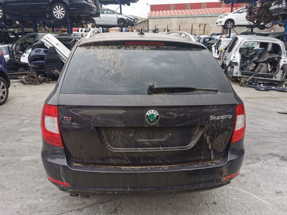 Peças Skoda Superb Combi 1.9 TDI do ano 2010