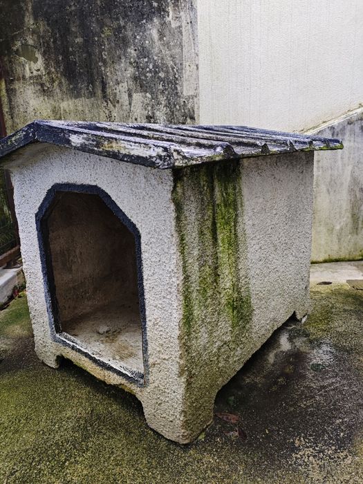 Casota para cão  grande