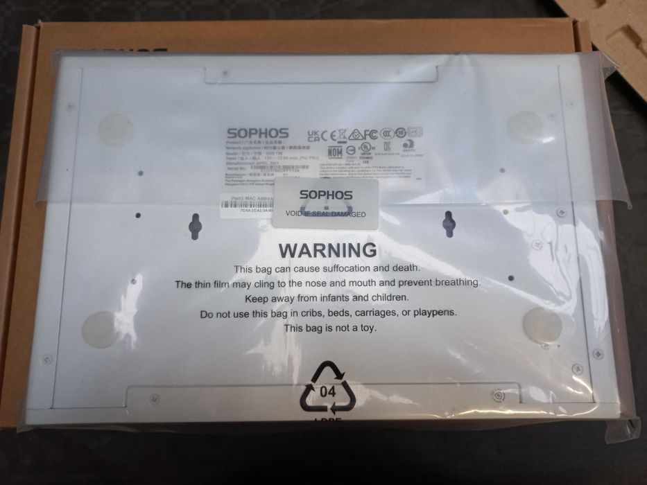 Пристрій безпеки Sophos XGS 126