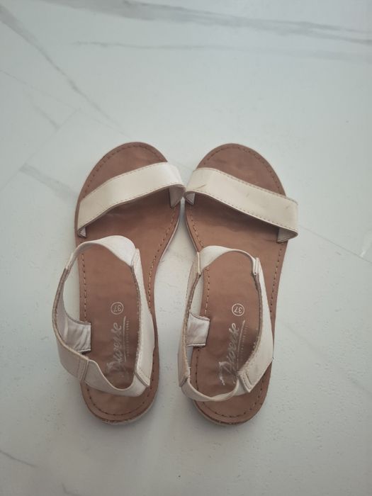 Sandały 37 damskie Diverse klapki beżowe