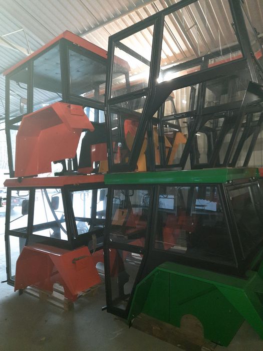 Kabina kabiny c360 330 t25 mf235 255 bizon Ursus