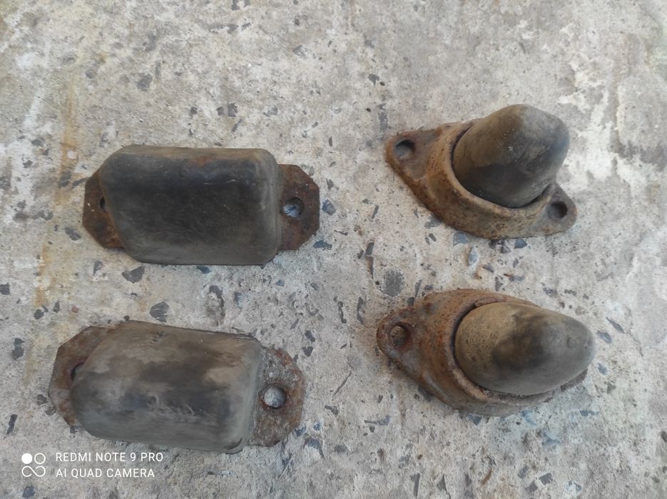 Продам відбійник уаз 452 , 3909 , 469