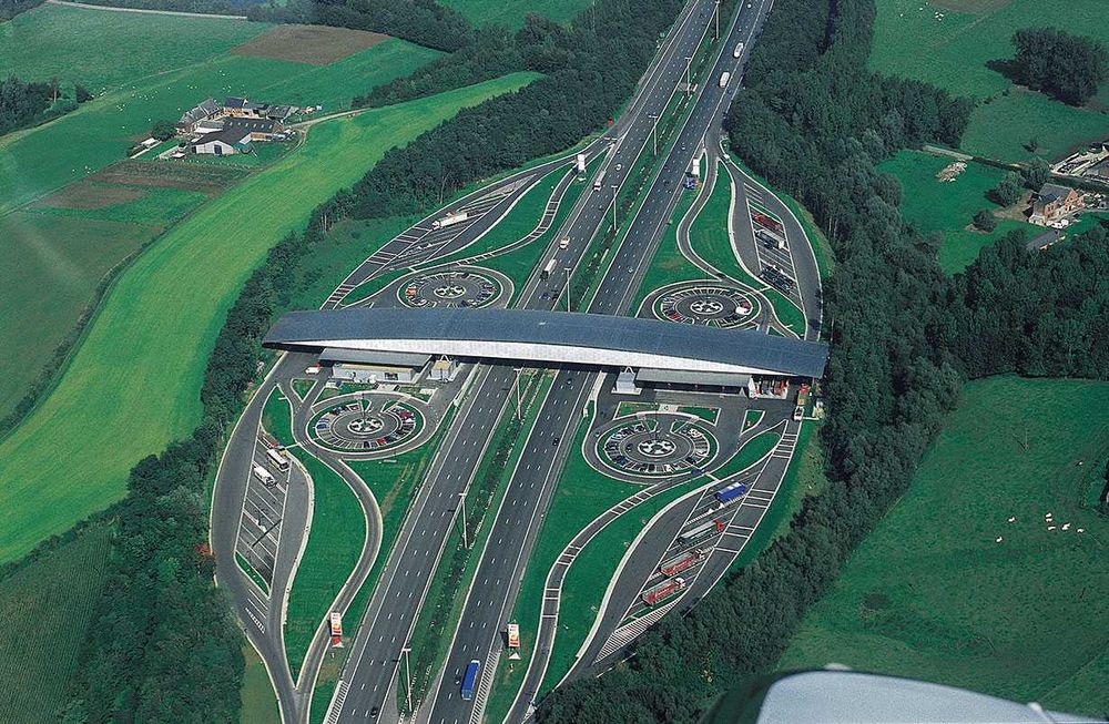 Ділянка 6,93 га під дзеркальну АЗС, логістичний комплекс, стоянку ТІР