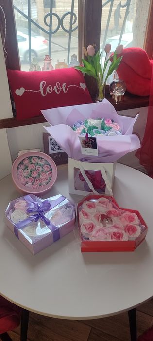 Зефірні букети, зефірні квіти,набори, зефірні пончики!