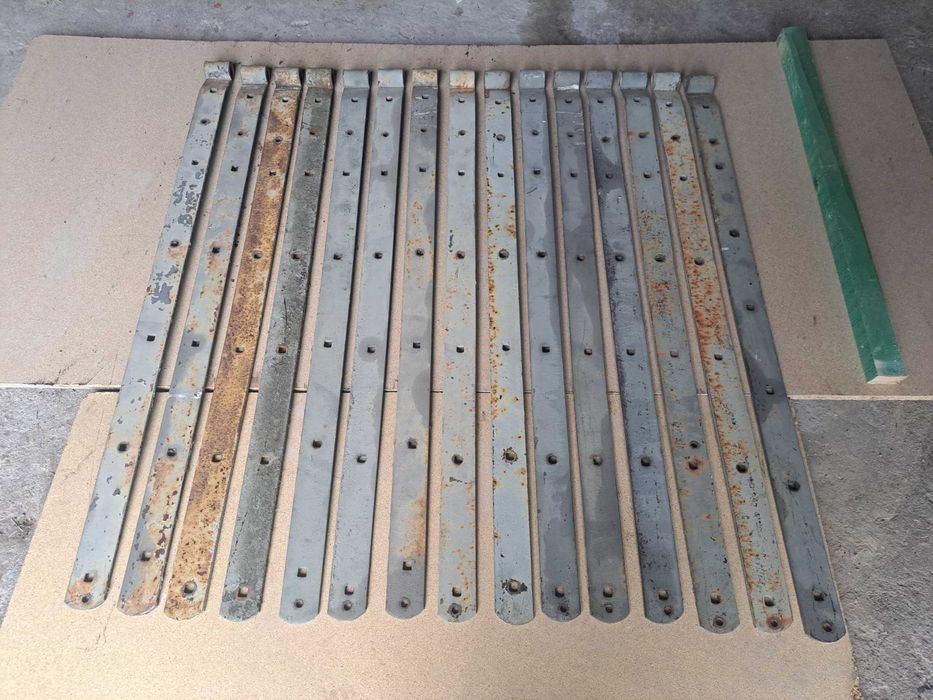 Zawiasy do wrót drzwi bramy