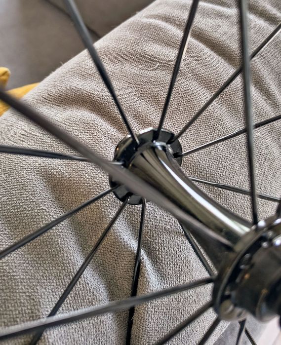 Aros bicicleta em carbono tubeless como novos