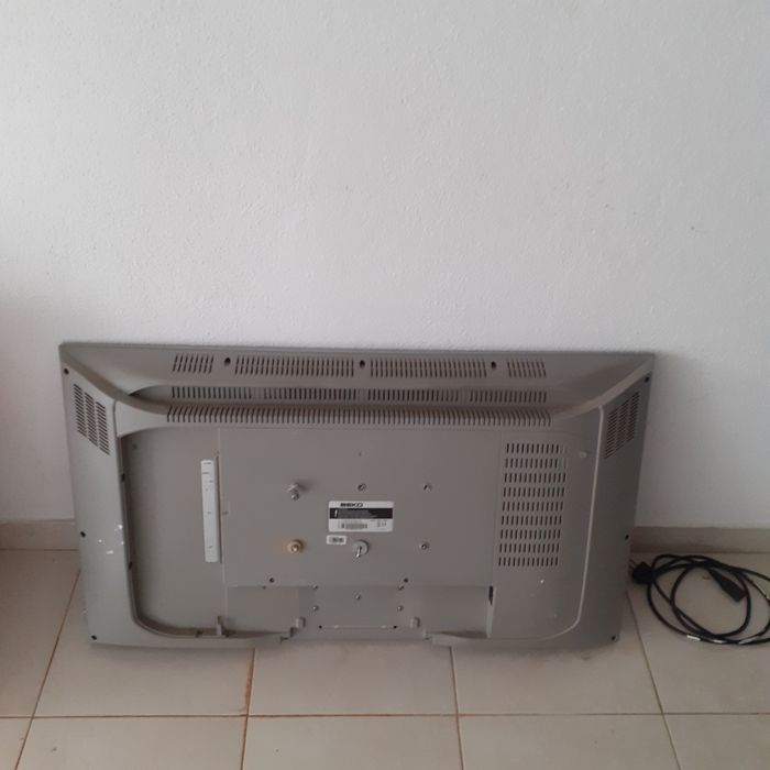 Tv Beko a funcionar.Ler Texto