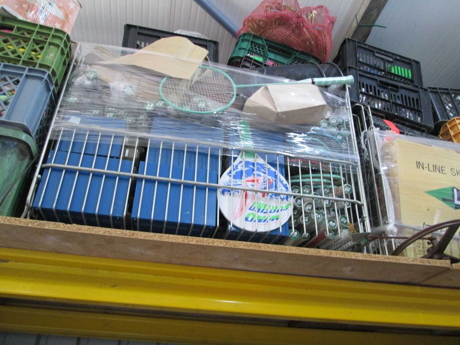 Aquários terrários para peixes ou répteis.