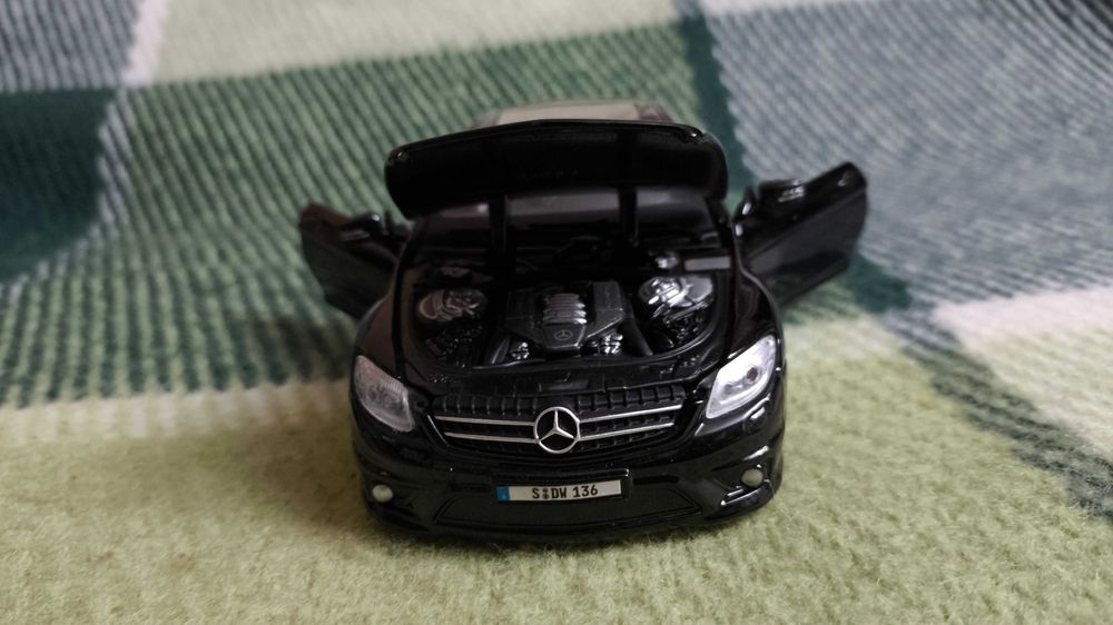 Машинка Mercedes-Benz CL63 AMG 1.24 Maisto