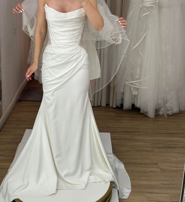 Свадебное платье б/у