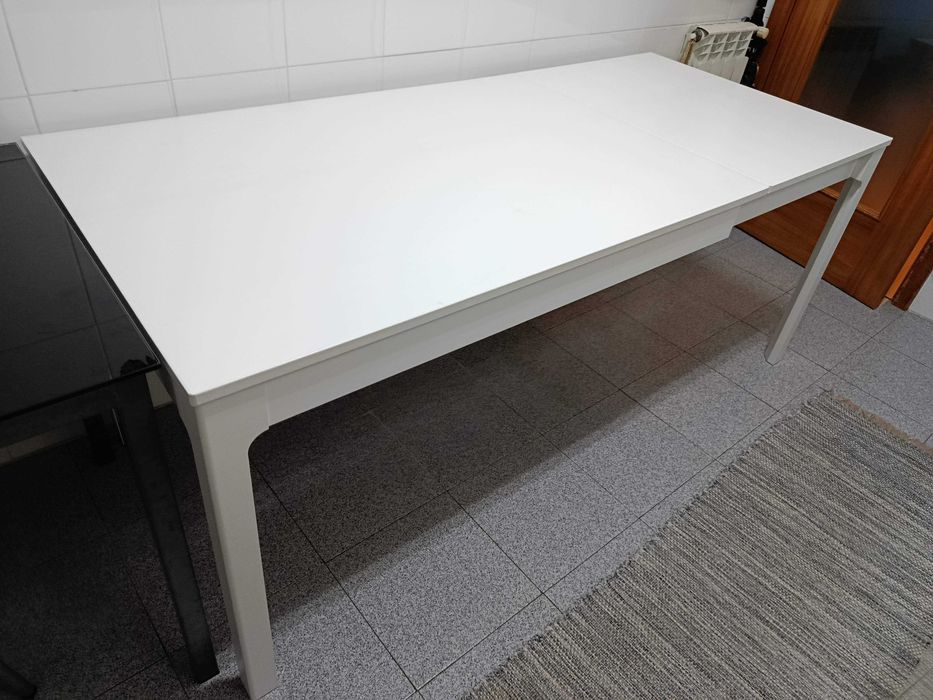 Mesa branca sala Como Nova