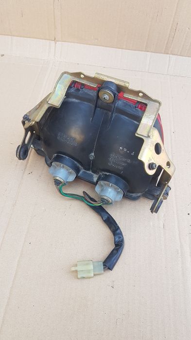 Lampa tył tylna honda cbr 900rr sc28 sc33