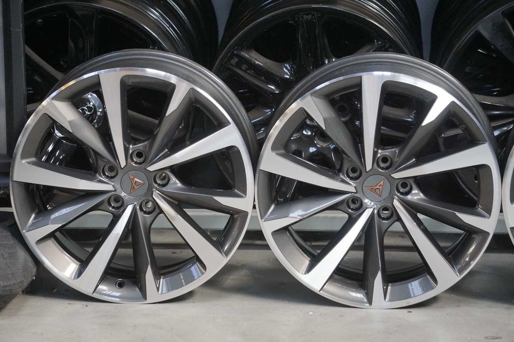 Alufelgi Seat Leon Cupra 5x112 7,5Jx18 et46 cb57,1mm grafit cnc polysk