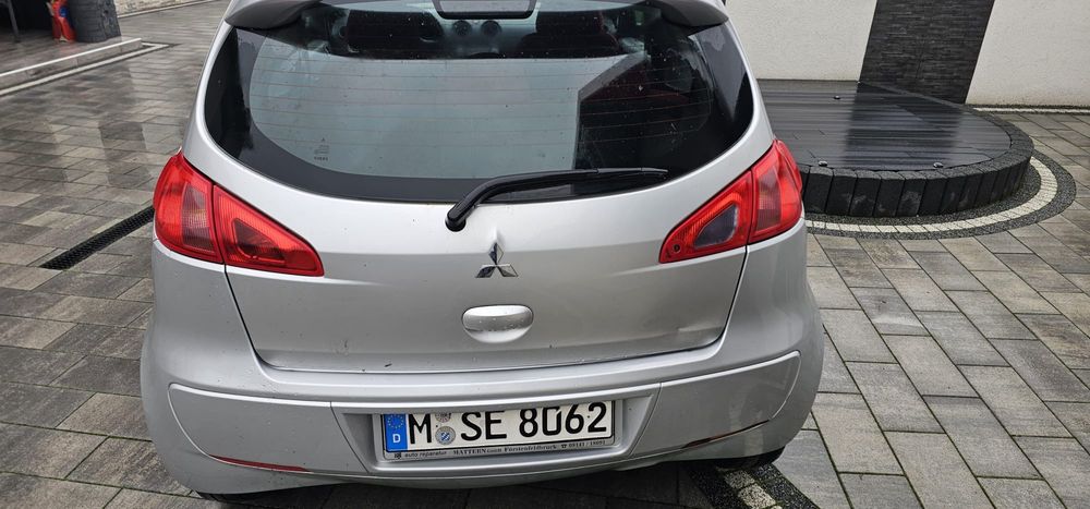 Mitsubishi colt  tylni zderzak lampy zderzak