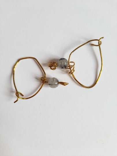 Brinco argola com pedra boho chic