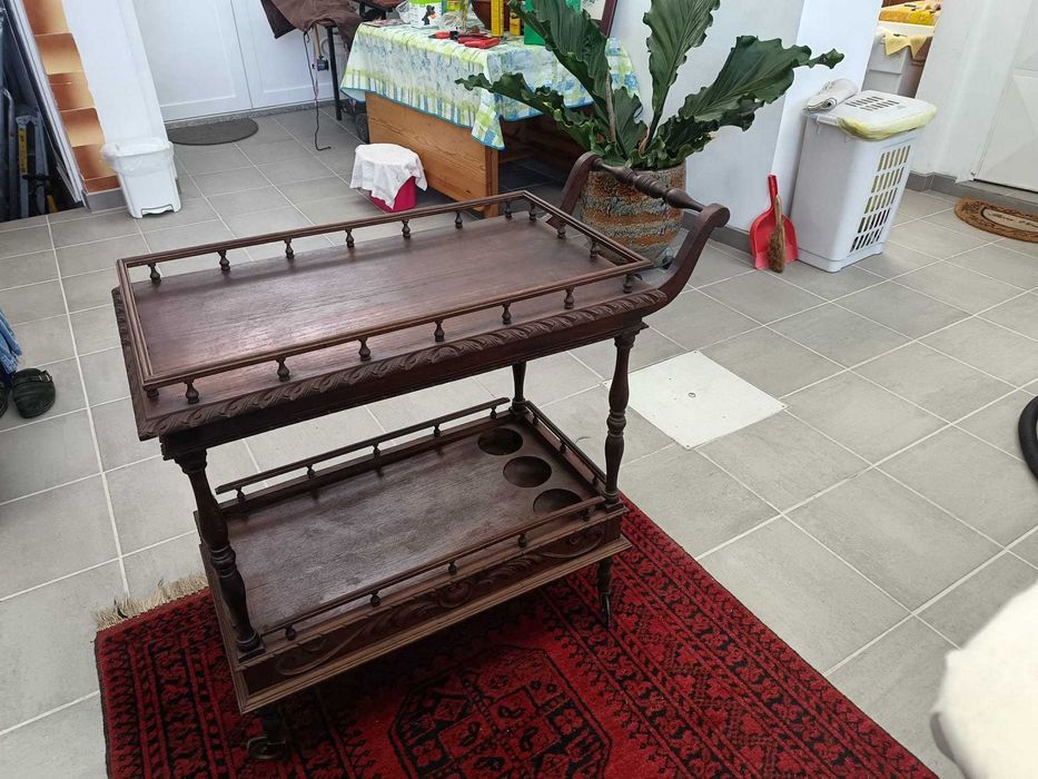 Móveis completos de quarto, Bar, mesa de jogos e cristaleira de sala