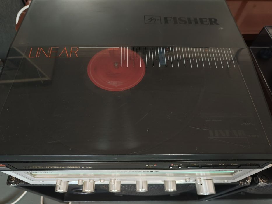 Gramofon Fisher MT 345