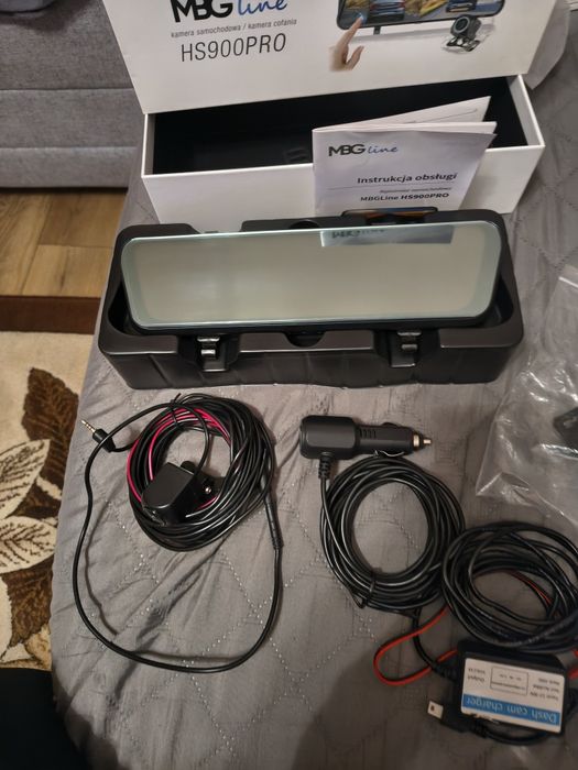 Kamerą cofania na lusterko i wideo rejestrator MBGline HS900PRO