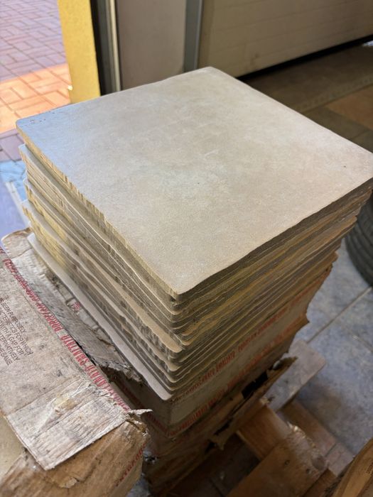 Płytki gresowe włoskie Hard Rocks 30,5×30,5 – 22,7 m² – nowe