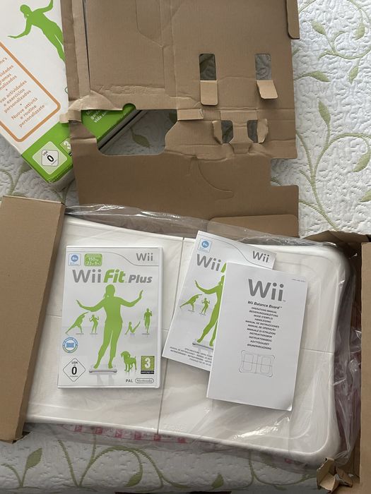 Wii Fit Plus - Nintendo