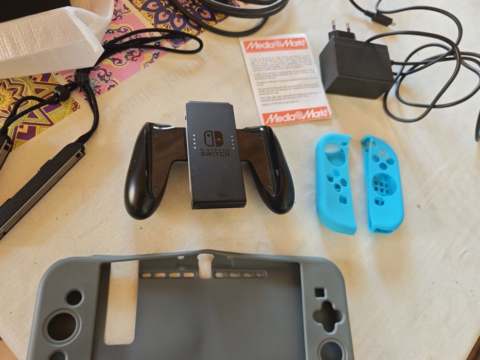 Nintendo switch, original. Com caixa e acessórios.