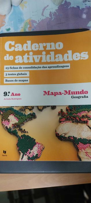 Vários livros de exercícios do 9º ano