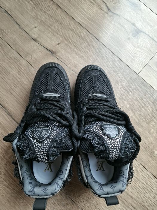 Lv skate svaroski