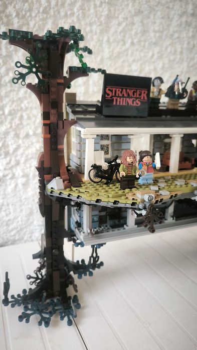 LEGO Stranger Things 75810 - O Mundo Invertido (100% Completo / Descontinuado)