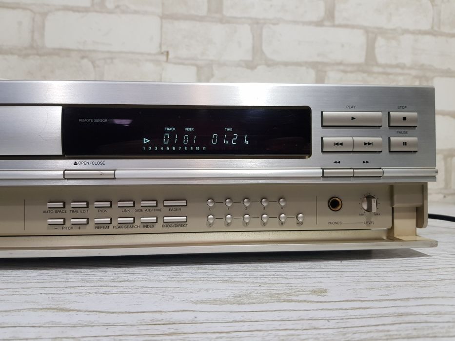 Пульт! Програвач CD дисків DENON DCD-1290, б/у з Німеччини
