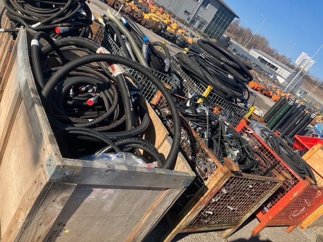 kruszarka paleta węży hydraulicznych nowych komplet