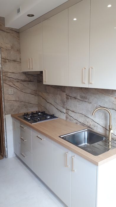 Kuchnie, szafy na wymiar