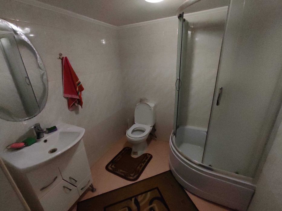 Продам 4 кімнатний будинок 200 кв.м. смт Шкло!