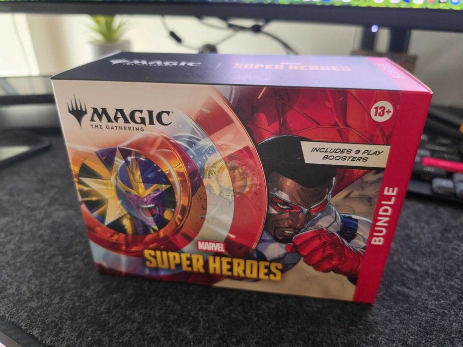 Magic: Marvel Super Heroes Bundle - TCG