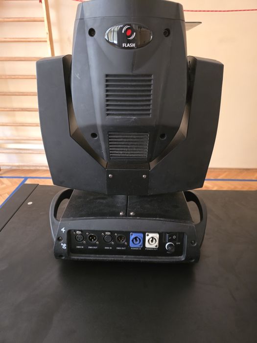 Ruchome głowy beam 230W 7R