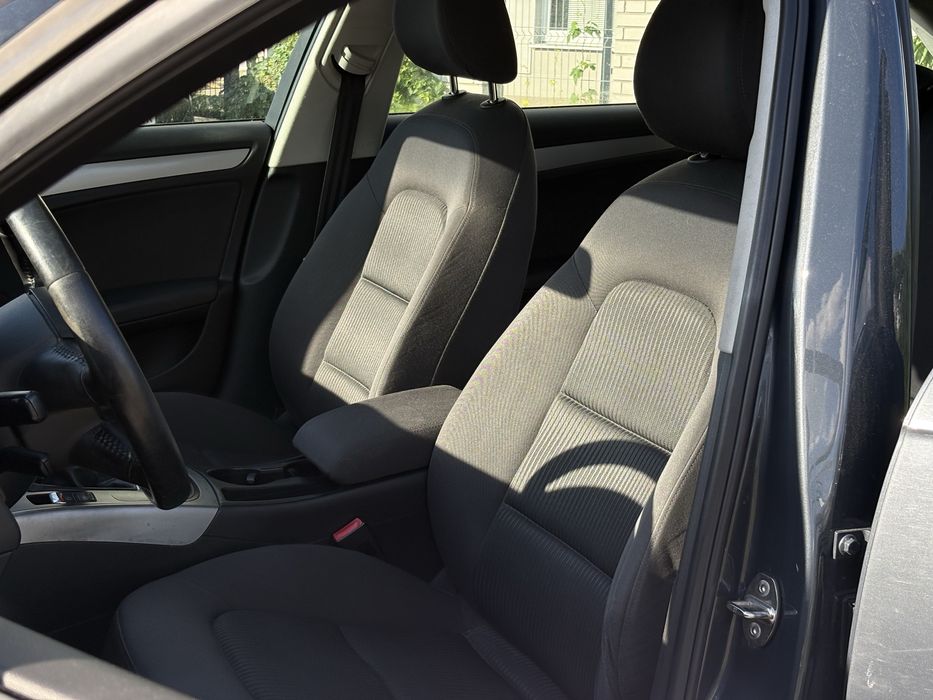 Audi A4 B8 2008 2.0 Benzyna Manual 6 Biegów 243000km Idealny Stan Techniczny